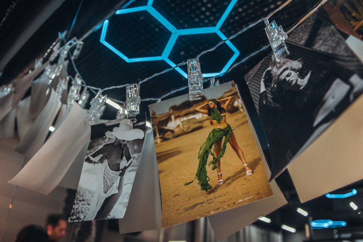 Светлана Елисеева - киевский фотограф, которая работает в жанрах ню, пленер, портрет, love story