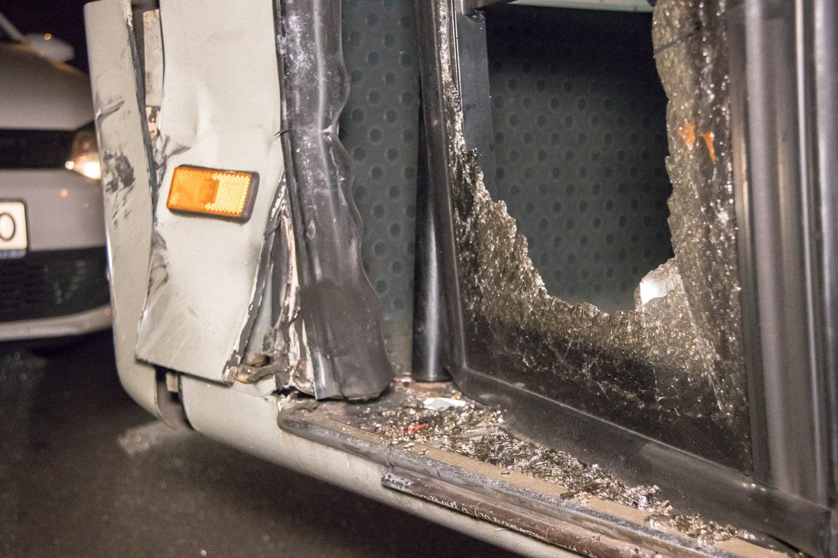 Никто из пассажиров не пострадал Никто из пассажиров не пострадал