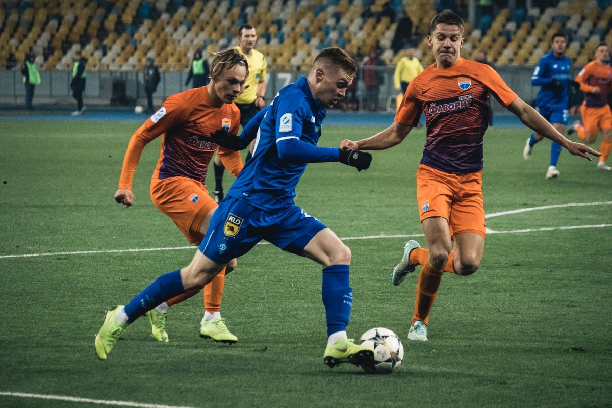 Виктор Цыганков и в этой встрече был лидером атак столичной команды Виктор Цыганков и в этой встрече был лидером атак столичной команды