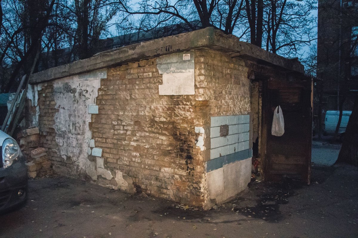 В Киеве на Виноградаре нашли труп бомжа