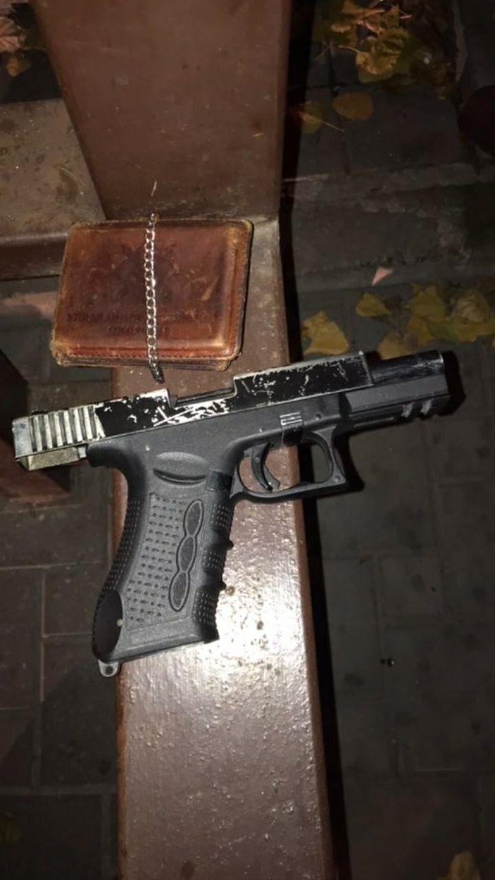 У задержанного изъяли оружие и передали на экспертизу
