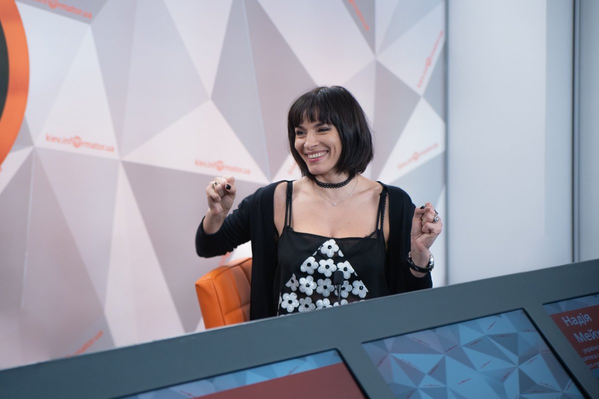 Новую песню экс-вокалистке "ВИА Гры" написала известная украинская исполнительница Alyosha Новую песню экс-вокалистке "ВИА Гры" написала известная украинская исполнительница Alyosha