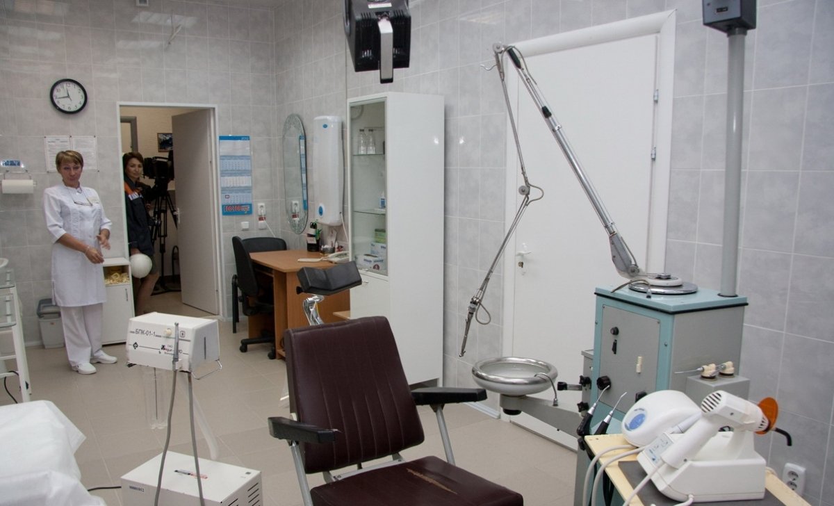 В Полтаве контузило школьницу из-за взрыва у стоматолога В Полтаве контузило школьницу из-за взрыва у стоматолога