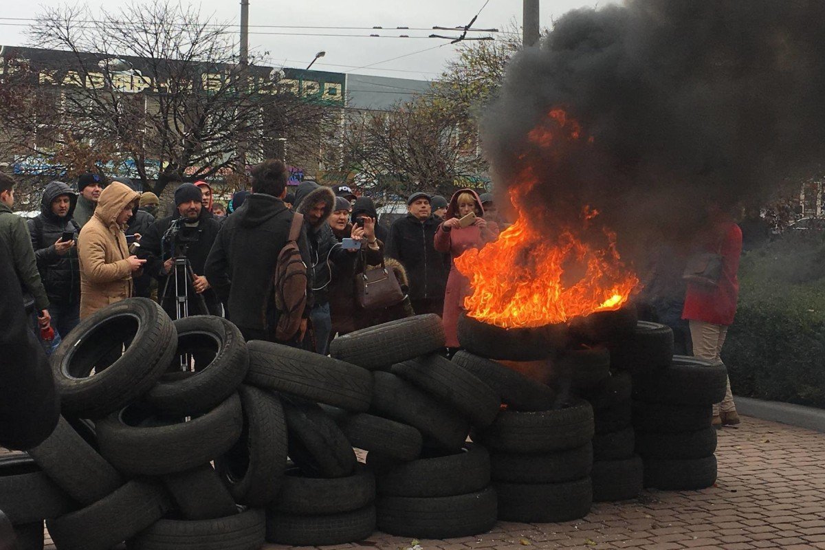 Жители Кривого Рога бастуют из-за отсутствия отопления Жители Кривого Рога бастуют из-за отсутствия отопления