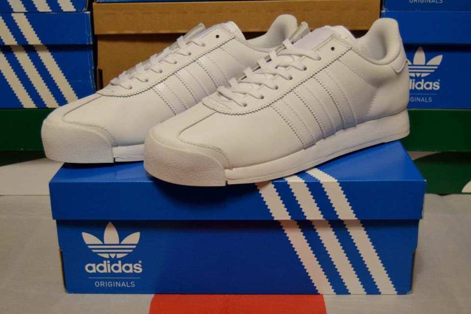 Классные кроссовки порадуют любого мужчину