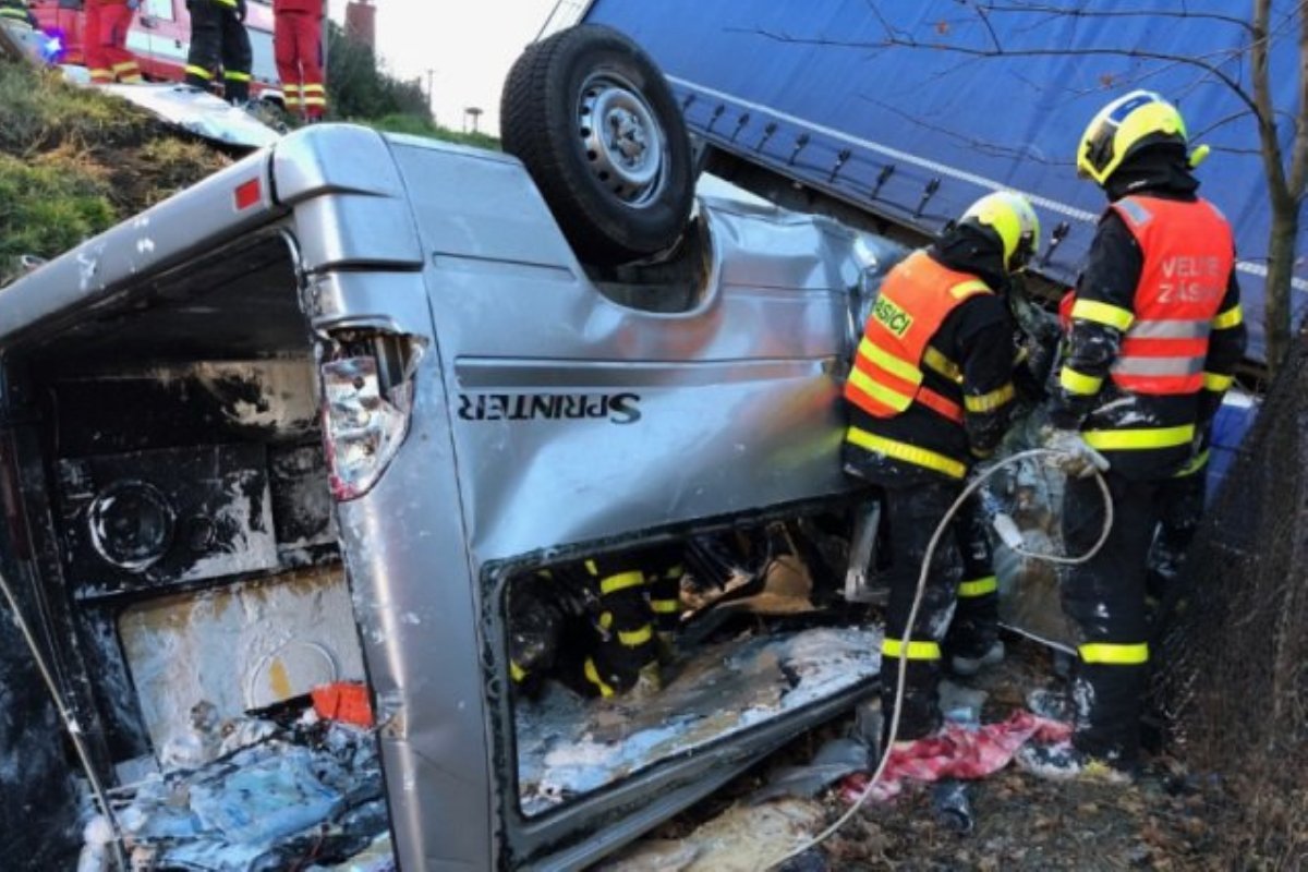 В результате аварии погибли четыре человека