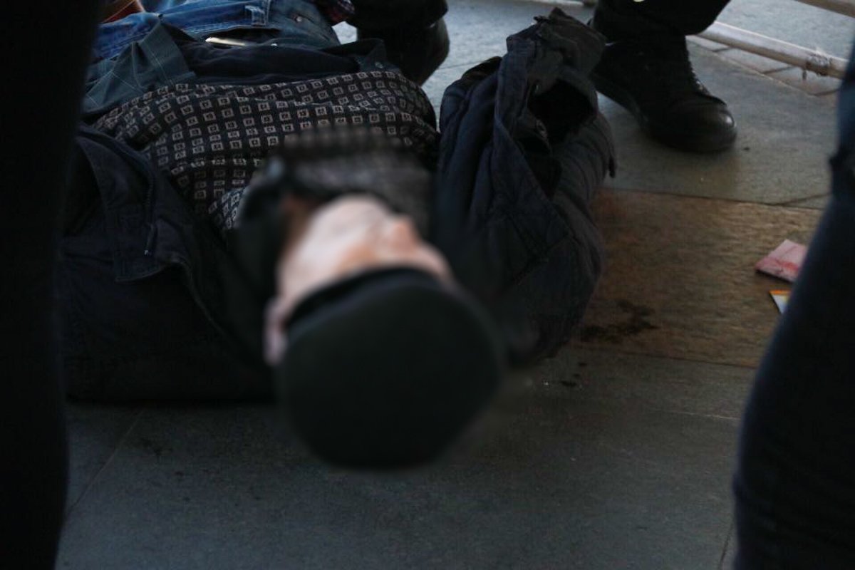 Личность умершего установили, при нем обнаружили документы