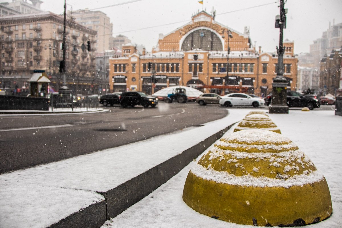 Первый снег - как первая любовь. Дальше додумайте сами...