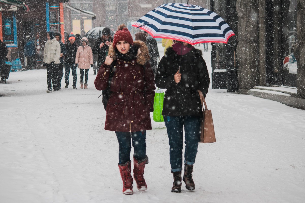 Повезло, что зонтик оказался под рукой Повезло, что зонтик оказался под рукой