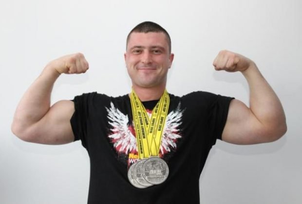 На автотрассе "Киев-Чоп" в результате ДТП погиб Чемпион мира и Европы по армрестлингу Андрей Пушкарь На автотрассе "Киев-Чоп" в результате ДТП погиб Чемпион мира и Европы по армрестлингу Андрей Пушкарь