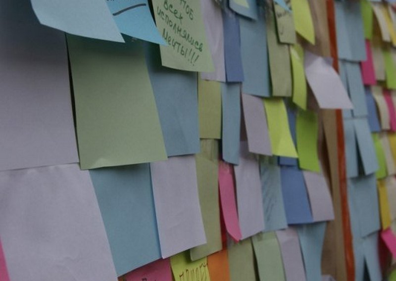 Купите пачку стикеров, на которых можно делать заметки и напишите на каждом из них, чем вам может навредить курение Купите пачку стикеров, на которых можно делать заметки и напишите на каждом из них, чем вам может навредить курение