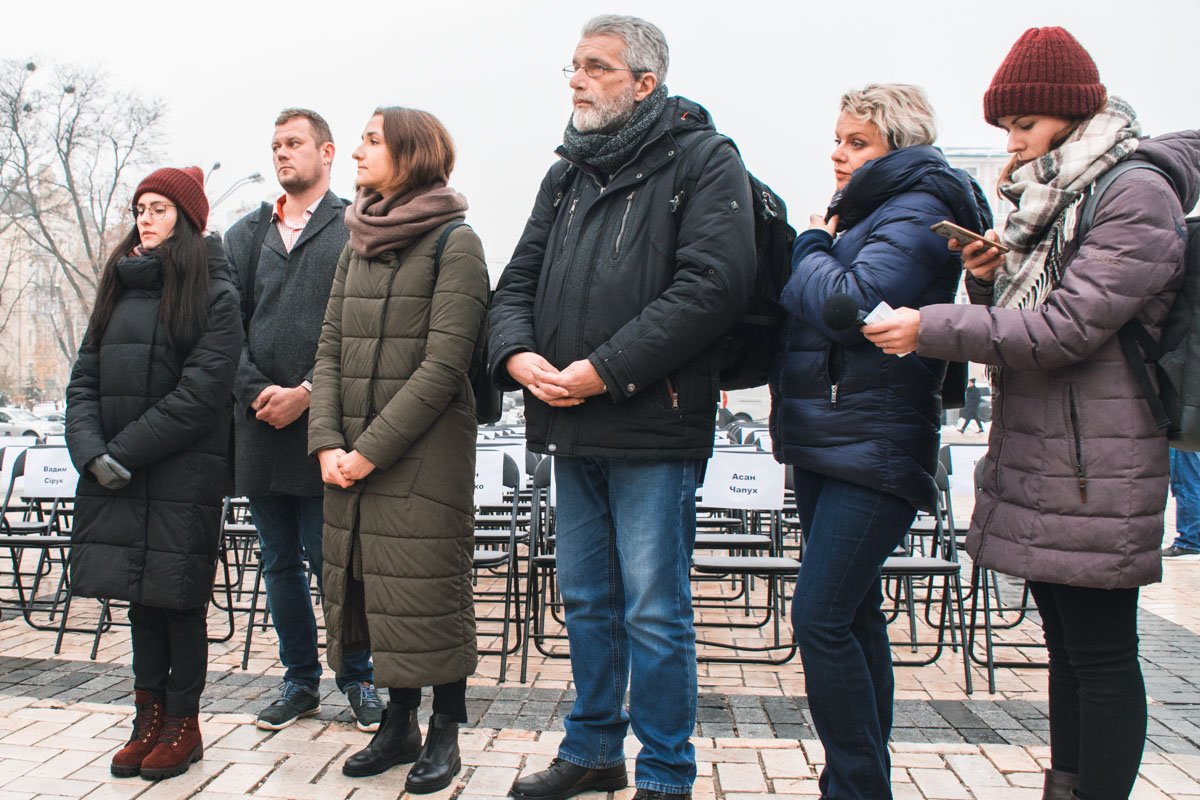 В акции приняли участие Ирина Геращенко, Василий Боднар, Ирма Витовская-Ванца и Андрей Куликов