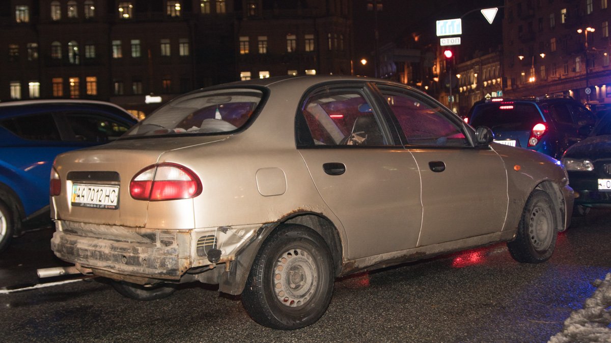 Дорогу не поделили военный УАЗ и Lanos Дорогу не поделили военный УАЗ и Lanos