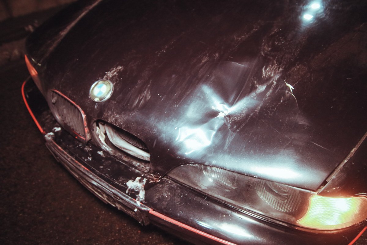 Автомобиль BMW сбил 17-летнего подростка Автомобиль BMW сбил 17-летнего подростка