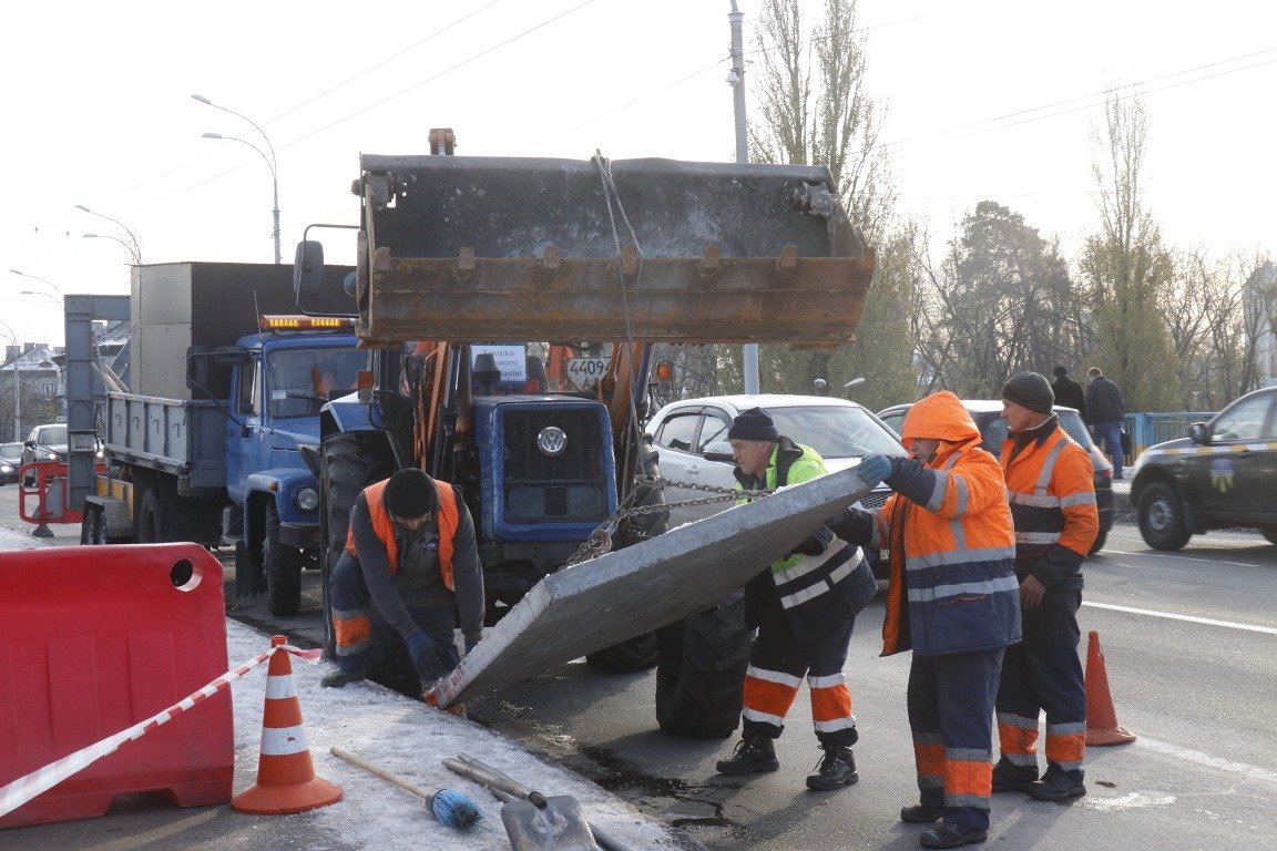 Движение по мосту в первой полосе ограничили
