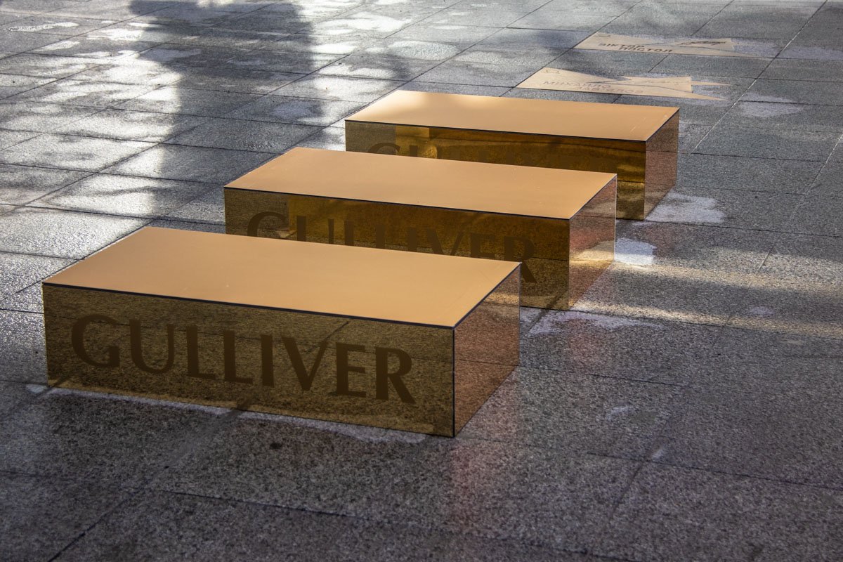 На Площади звезд открыли знаки спортсменам