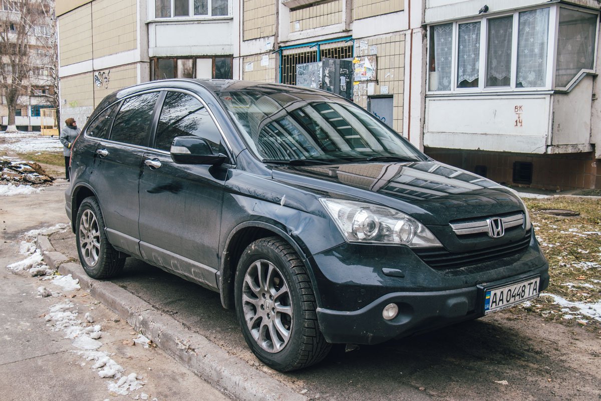 В данный момент правоохранители обнаружили авто преступников