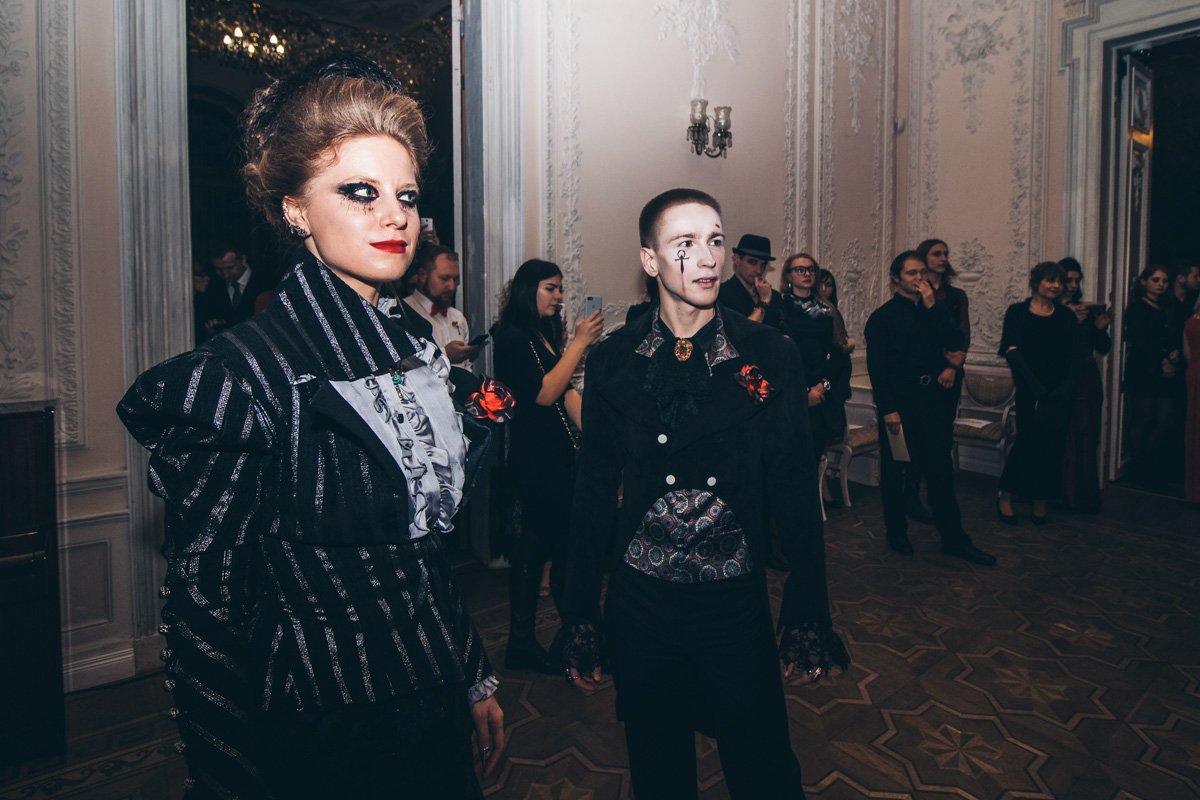 Событие прошло в очень необычном месте - таинственном и величественном Шоколадном домике Событие прошло в очень необычном месте - таинственном и величественном Шоколадном домике