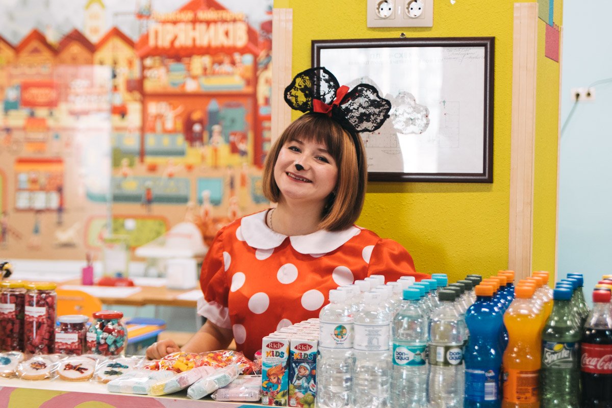 Всех маленьких гостей порадовали развлекательной программой и конкурсами