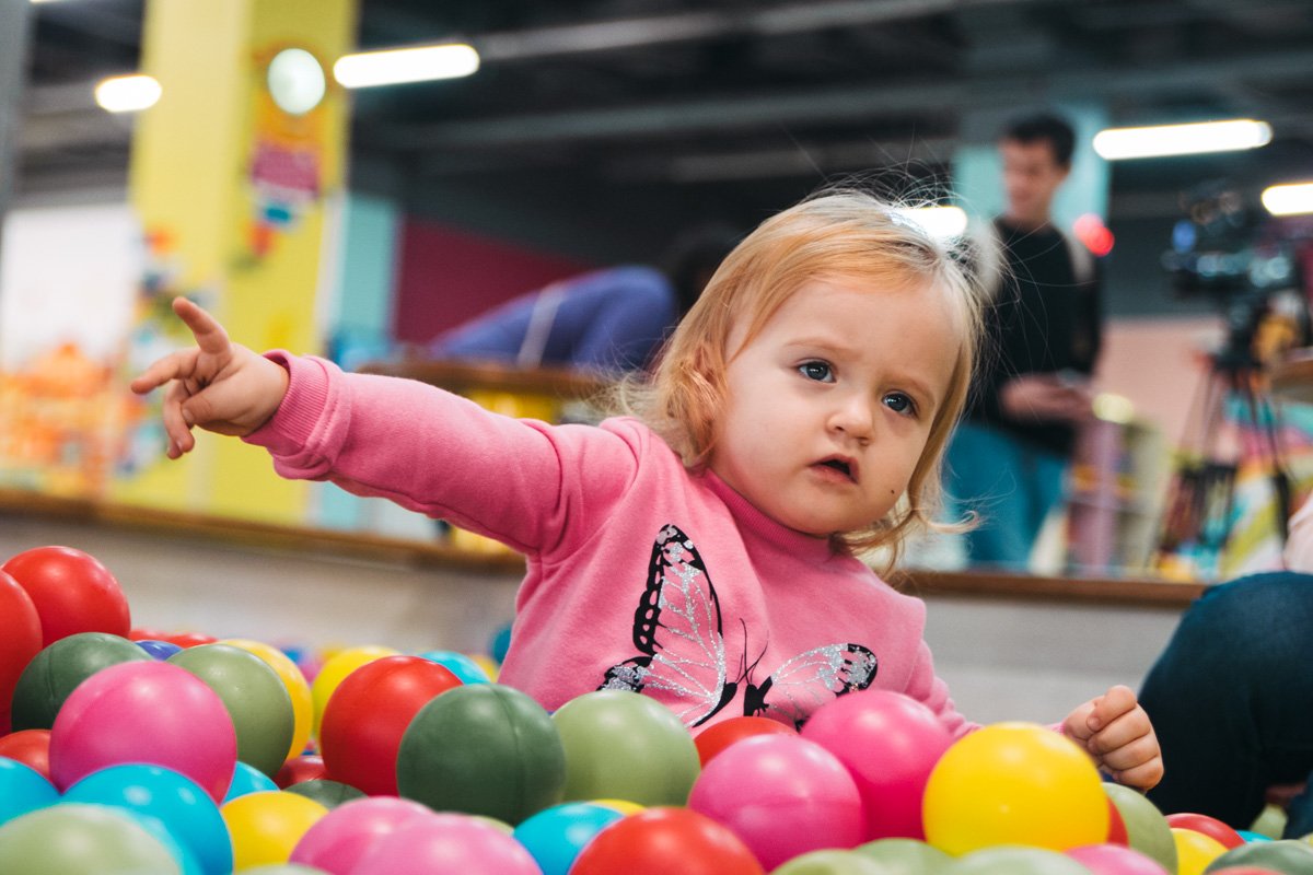Мероприятие запомнилось гостям детским смехом и веселой музыкой 