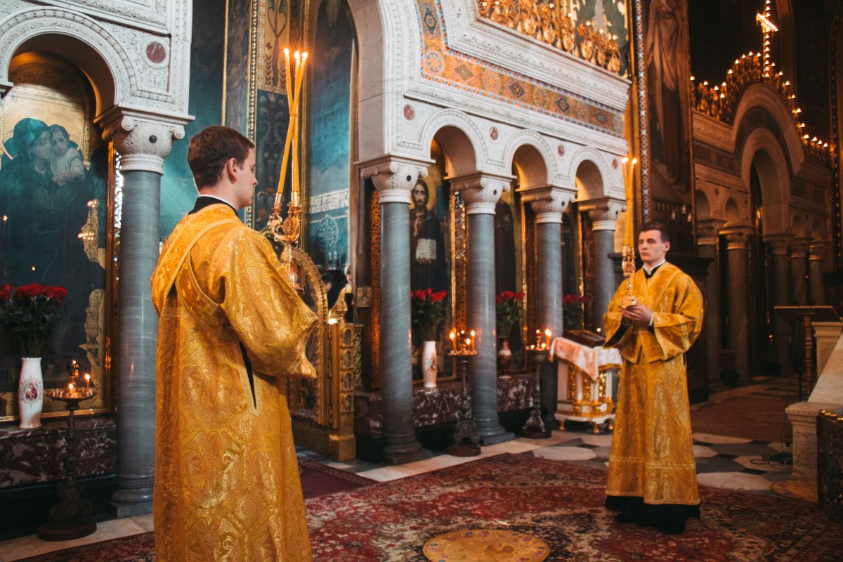 В воскресенье в Киеве прошел молебен о жертвах дорожно-транспортных происшествий В воскресенье в Киеве прошел молебен о жертвах дорожно-транспортных происшествий