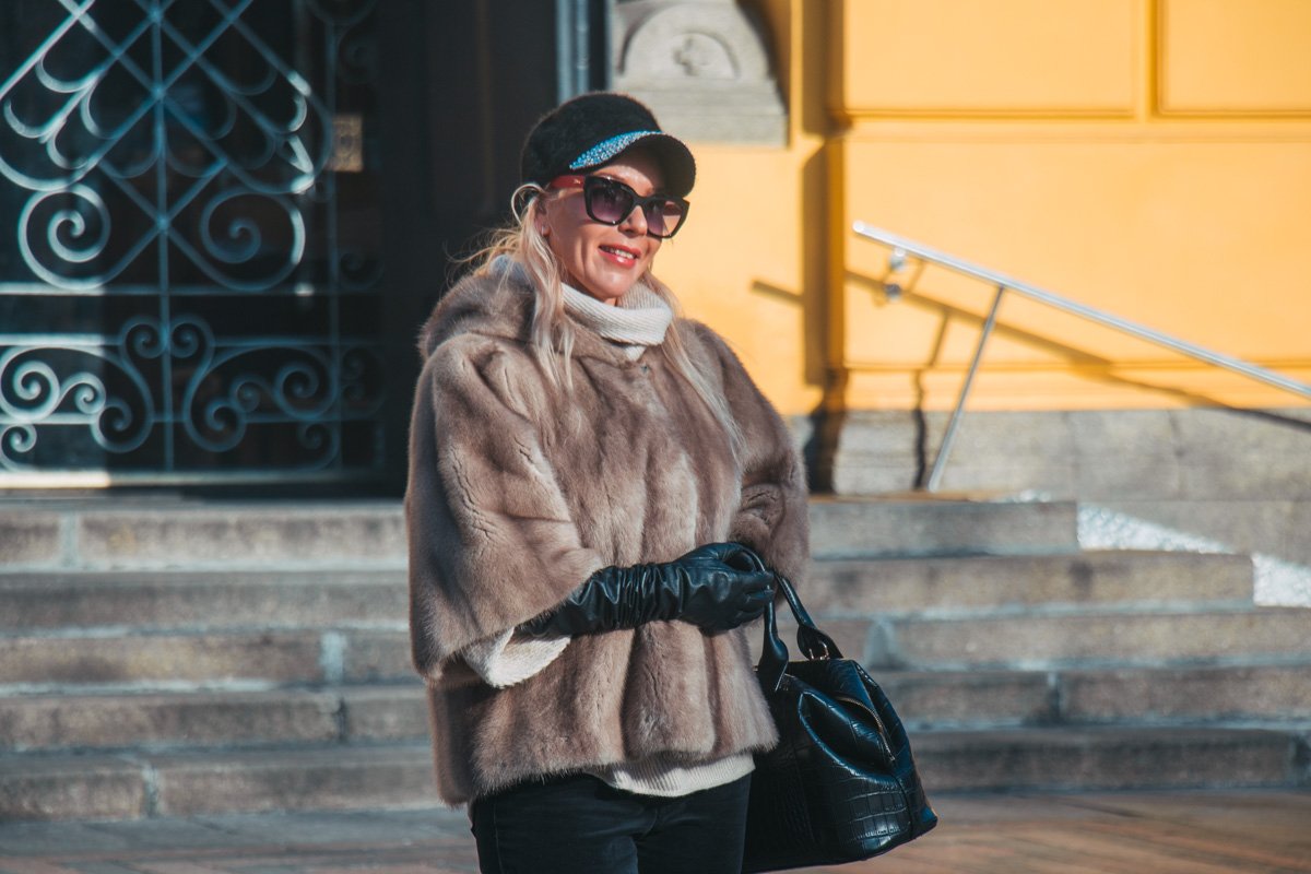 Солнышко хоть и вышло, но шубу снимать явно не стоит Солнышко хоть и вышло, но шубу снимать явно не стоит