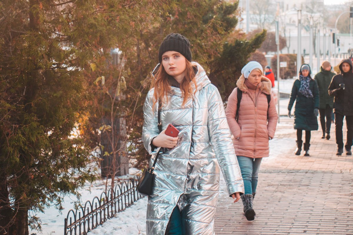 Сбежавшая солистка группы "Блестящие"? Сбежавшая солистка группы "Блестящие"?