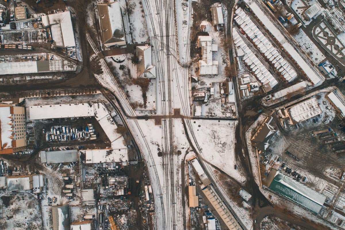 По новому переходу можно перейти несколько путей, например главную колею ускоренного движения