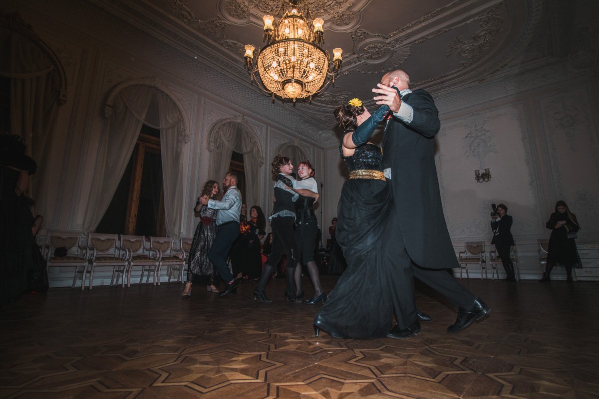 В Киеве в Шоколадном доме прошел мистический бал вампиров. Фото: Роман Барабаш