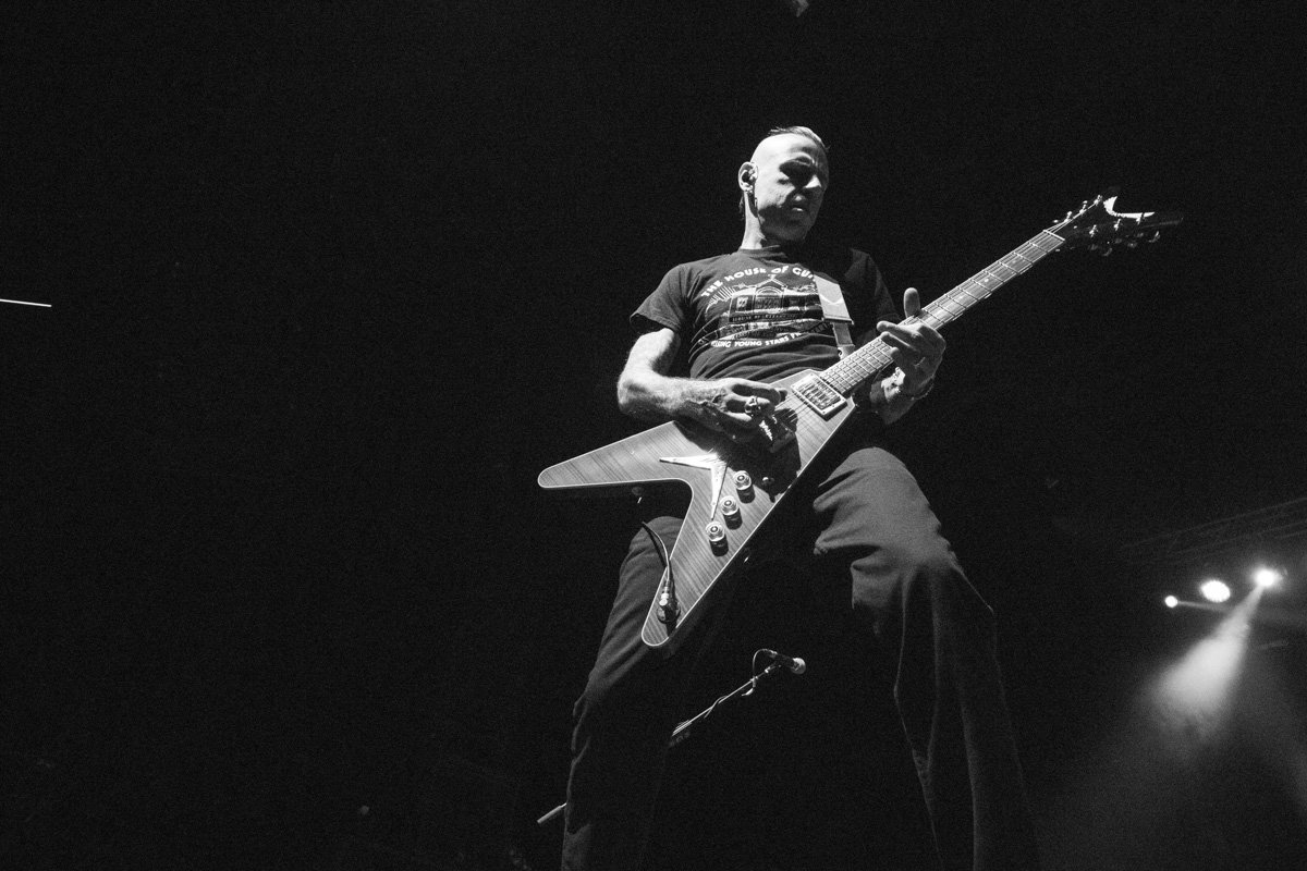 Главные "боевики" Stone Sour оставили под конец концерта Главные "боевики" Stone Sour оставили под конец концерта