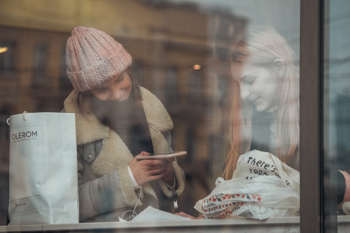 За стеклом теплее За стеклом теплее