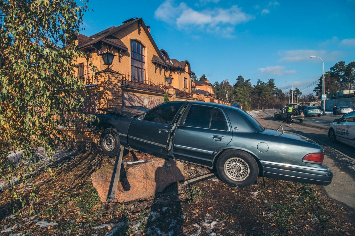 Троих участников ДТП госпитализировали Троих участников ДТП госпитализировали