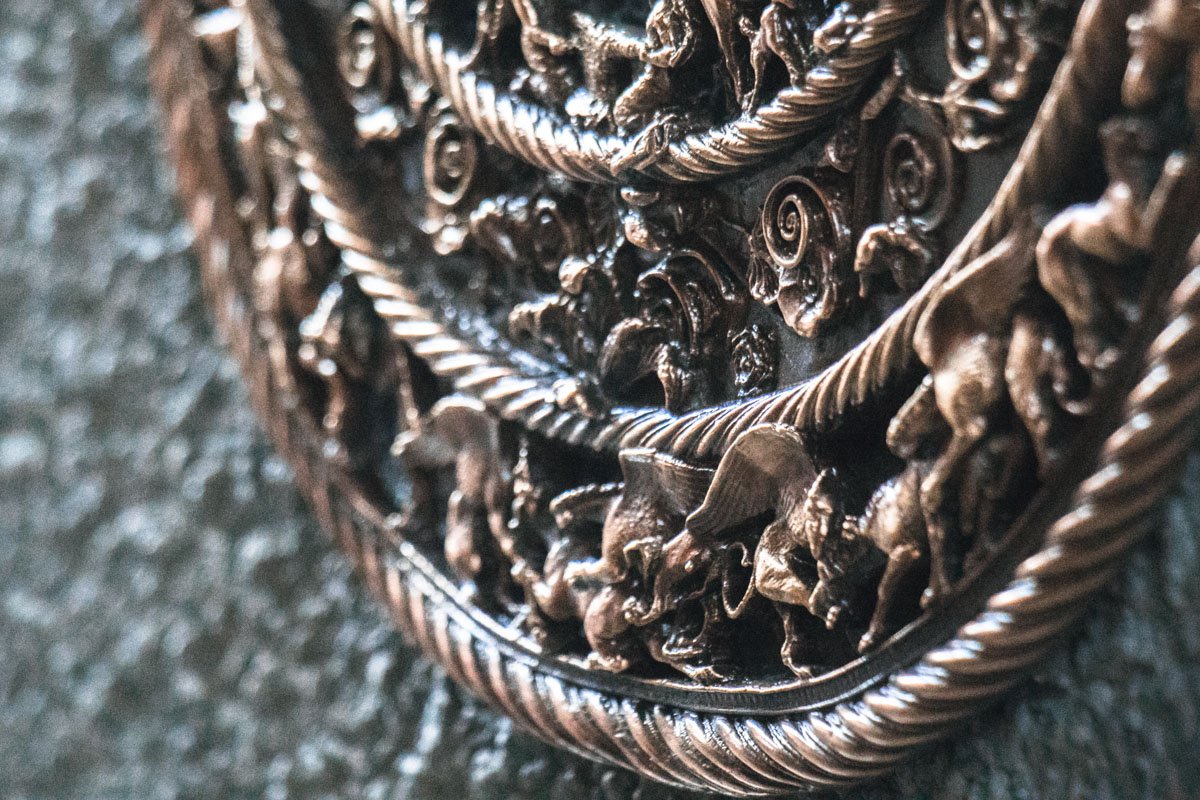 Пектораль появилась по адресу улица Крещатик, 15