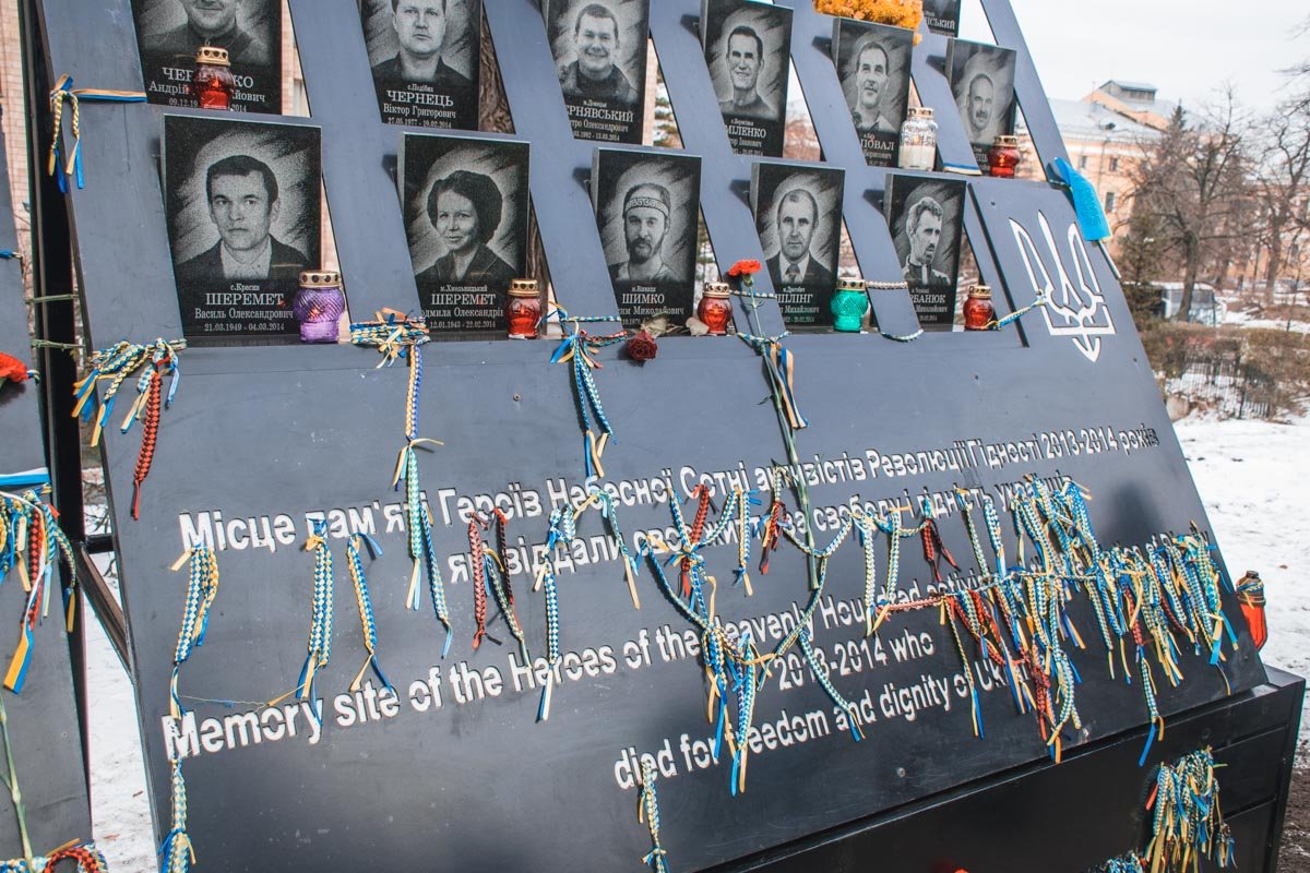 Поминальный молебен прошел возле часовни Поминальный молебен прошел возле часовни