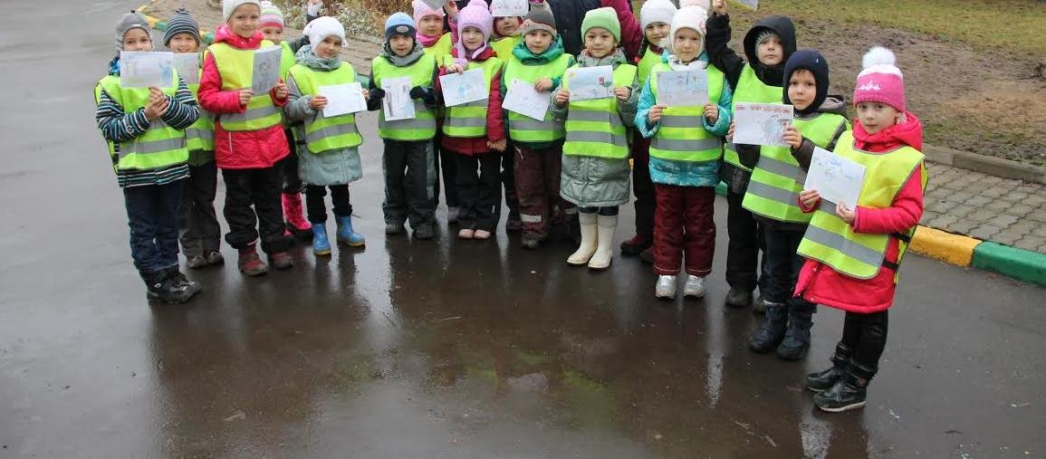 В Украине детей обяжут носить светоотражающие жилеты