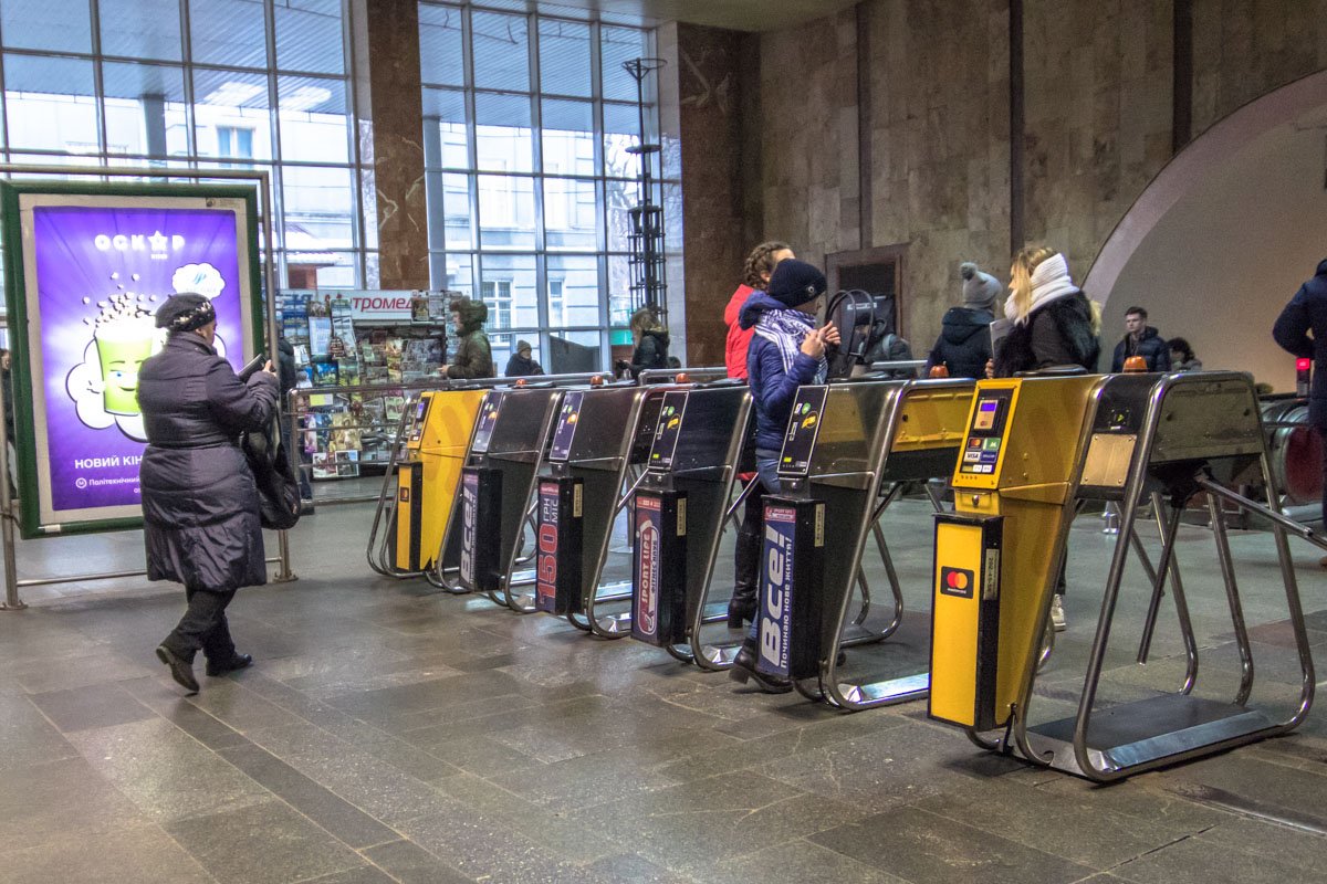 Каждый день на станции бывает 32,2 тысячи человек Каждый день на станции бывает 32,2 тысячи человек