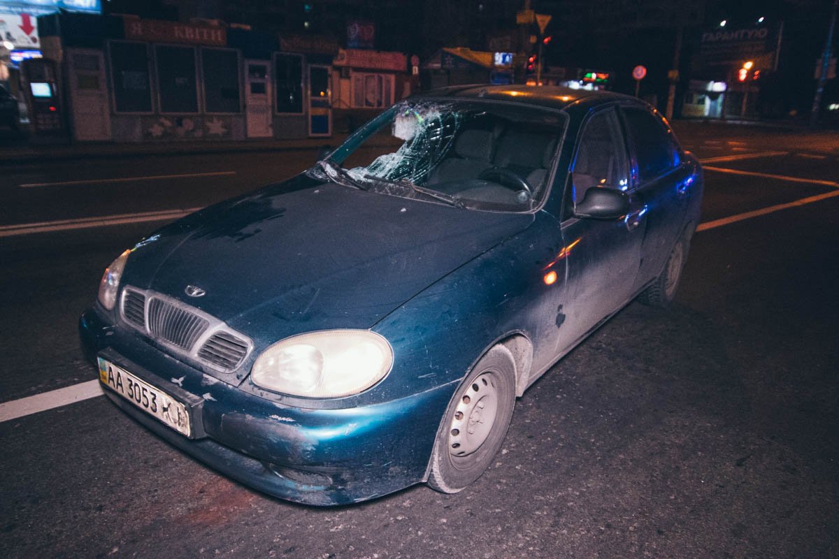 На Харьковском шоссе Lanos сбил пешехода