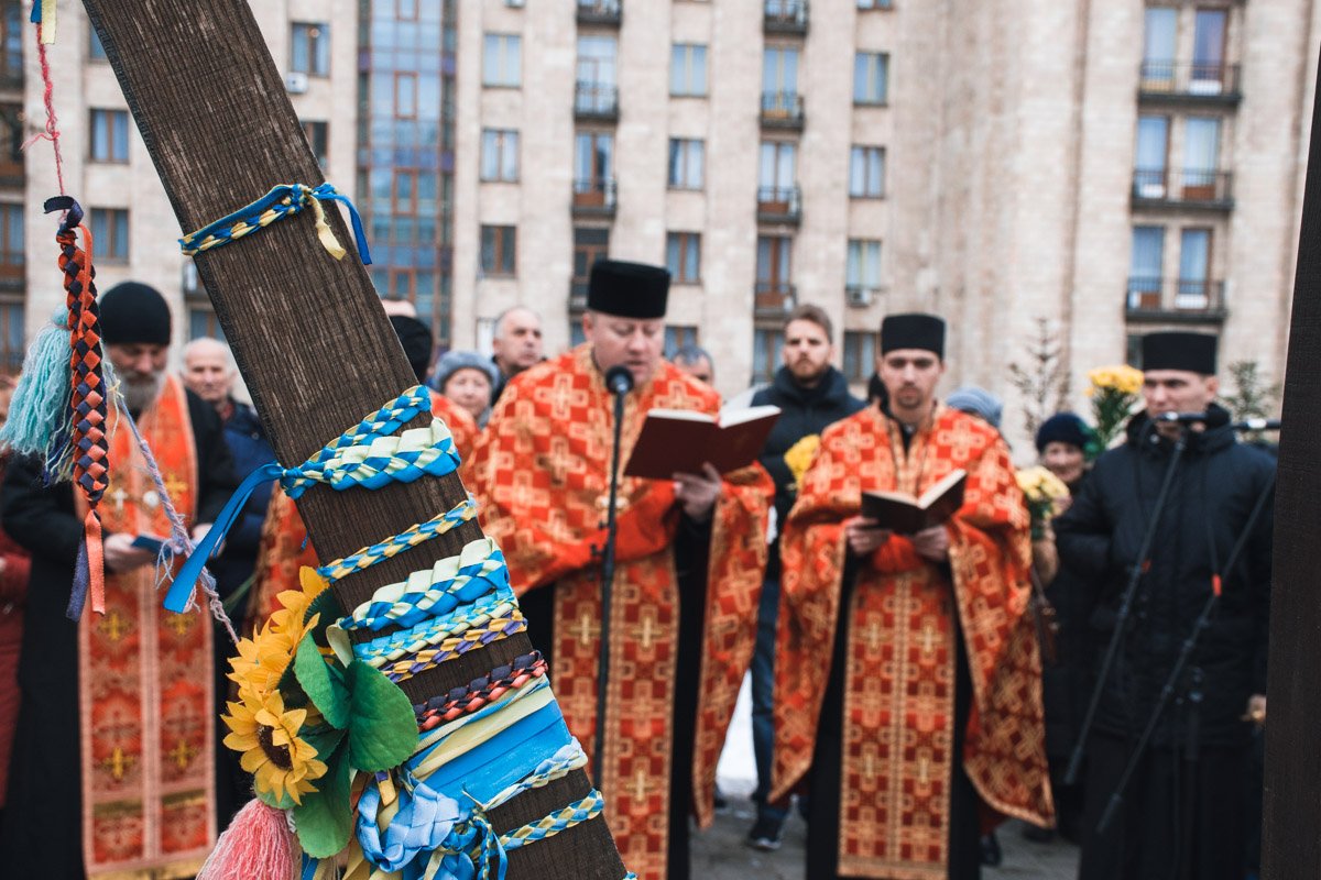 В Киеве почтили память Героев Небесной Сотни. Фото: Александр Калинчук