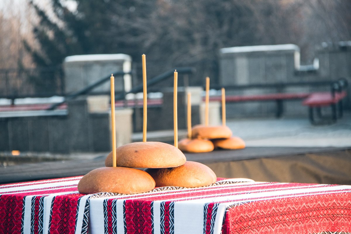 В Киеве почтили память жертв Голодомора. Фото: Александр Калинчук