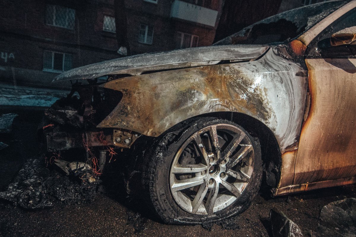 Мужчина, который ездил на данном автомобиле, регулярно парковал его на этой улице