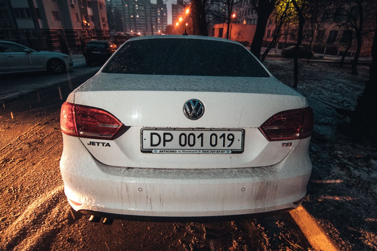 На месте работал экипаж патрульной полиции и одна машина пожарных