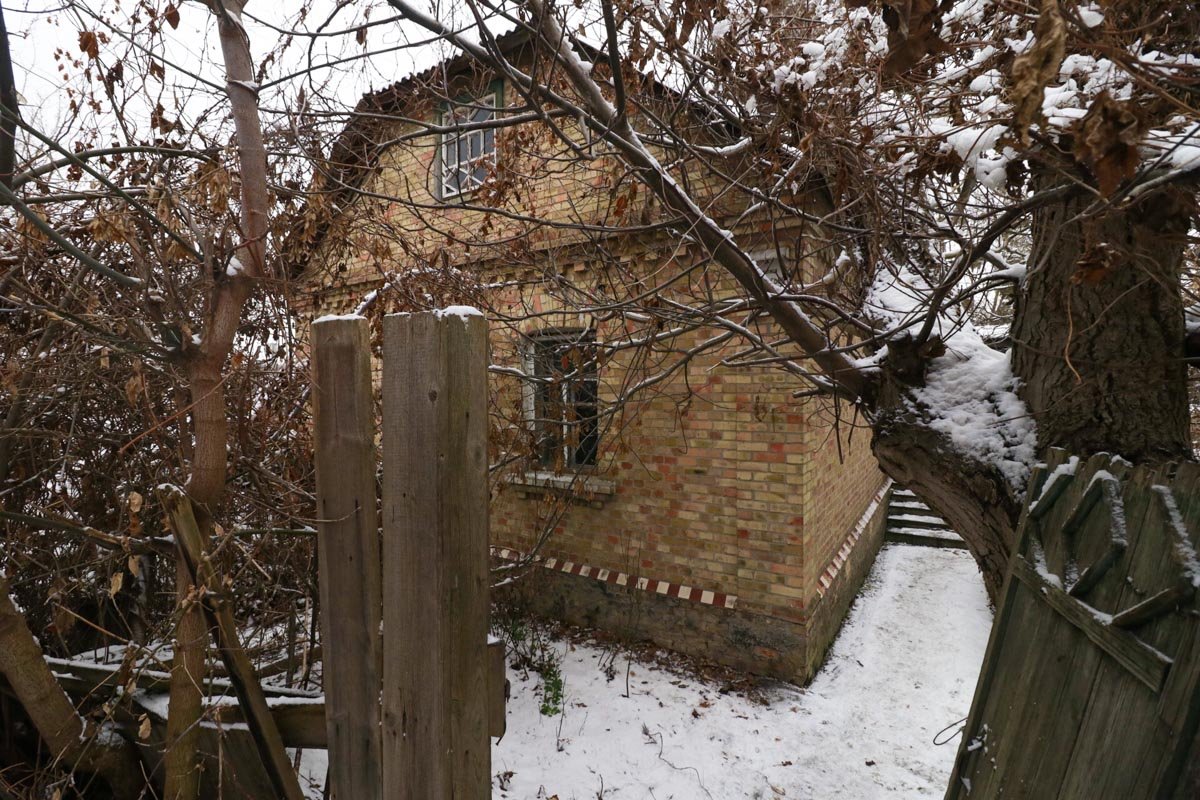 27 ноября в Киеве по адресу улица Витавская, 30а обнаружили труп мужчины 27 ноября в Киеве по адресу улица Витавская, 30а обнаружили труп мужчины