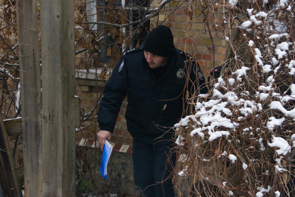 На месте работали спасатели, медики, патрульные и следственно-оперативная группа На месте работали спасатели, медики, патрульные и следственно-оперативная группа