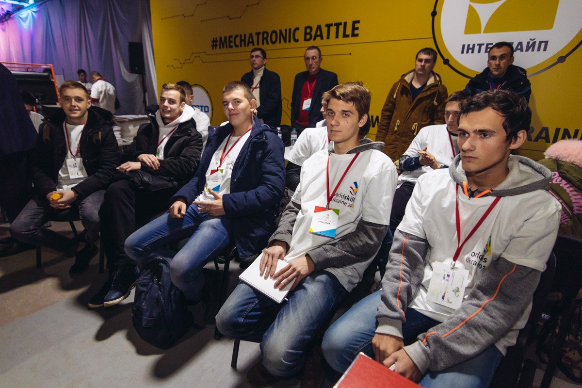 Конкурсантам от 18 до 24 лет Конкурсантам от 18 до 24 лет