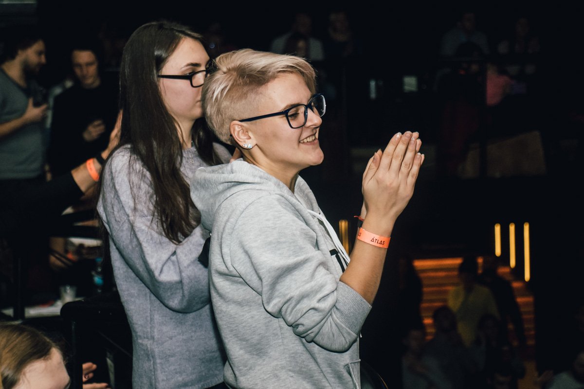 Поклонники порадовали музыкантов активностью и знанием песен Поклонники порадовали музыкантов активностью и знанием песен