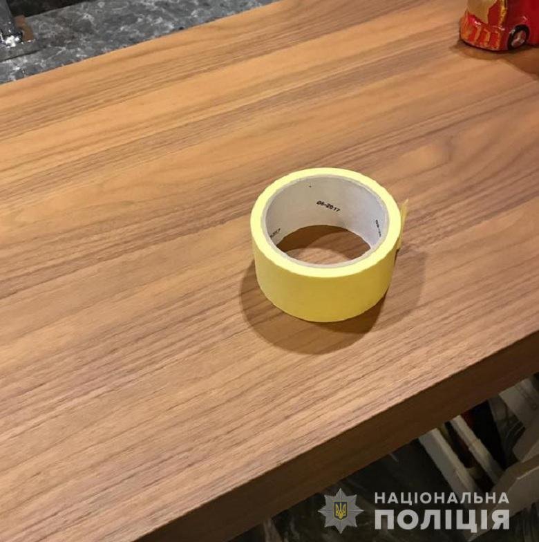 В доме задержанного были все нужные вещи для приготовления взрывоопасных веществ В доме задержанного были все нужные вещи для приготовления взрывоопасных веществ