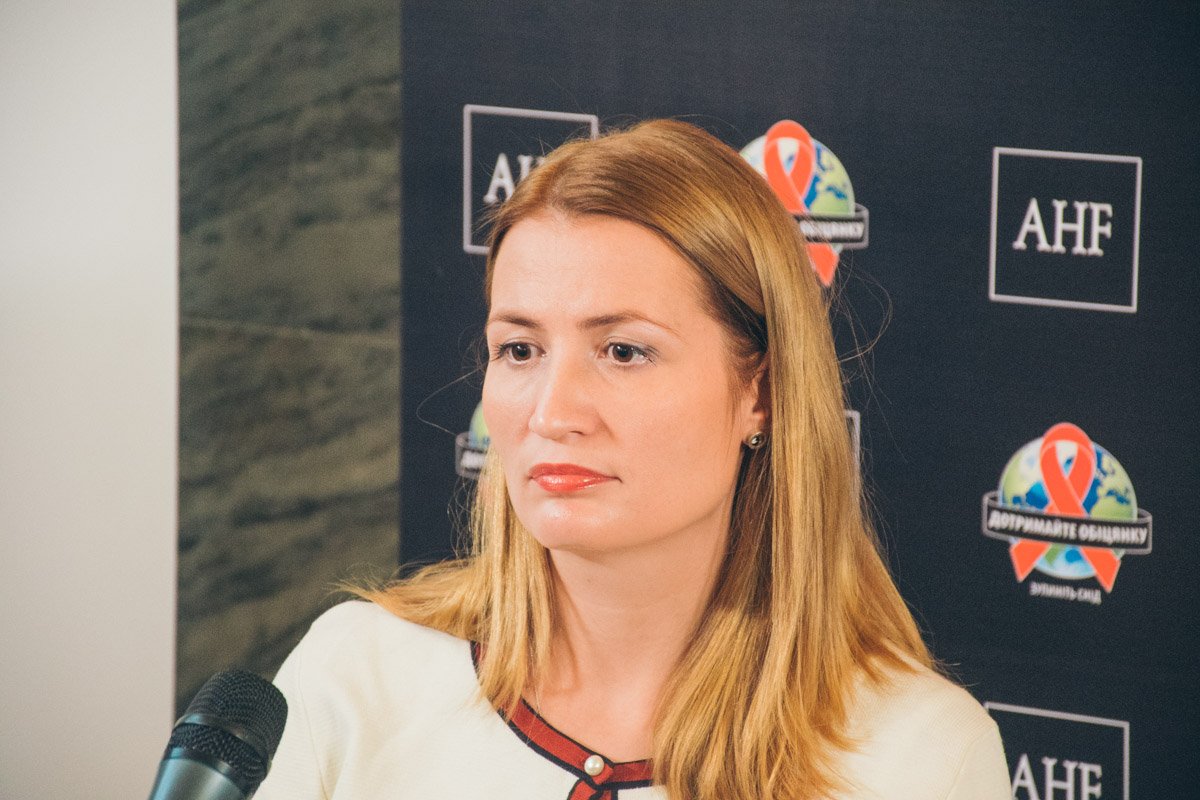 По словам заместителя главы Минздрава Ольги Стефанишиной , Украина лидирует среди всех стран Европы по темпу распространения СПИДа По словам заместителя главы Минздрава Ольги Стефанишиной , Украина лидирует среди всех стран Европы по темпу распространения СПИДа