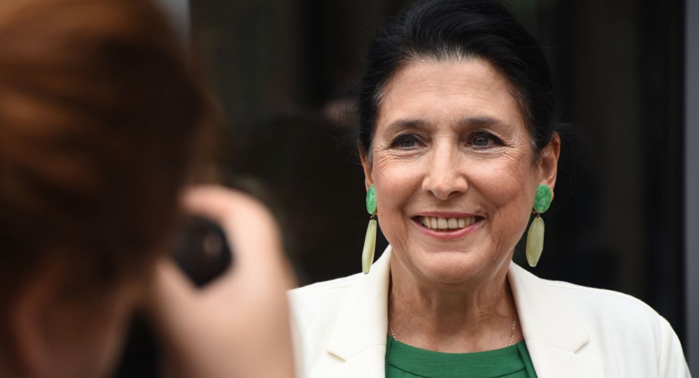 Саломе Зурабишвили набрала 58% голосов во втором туре выборов президента Грузии Саломе Зурабишвили набрала 58% голосов во втором туре выборов президента Грузии