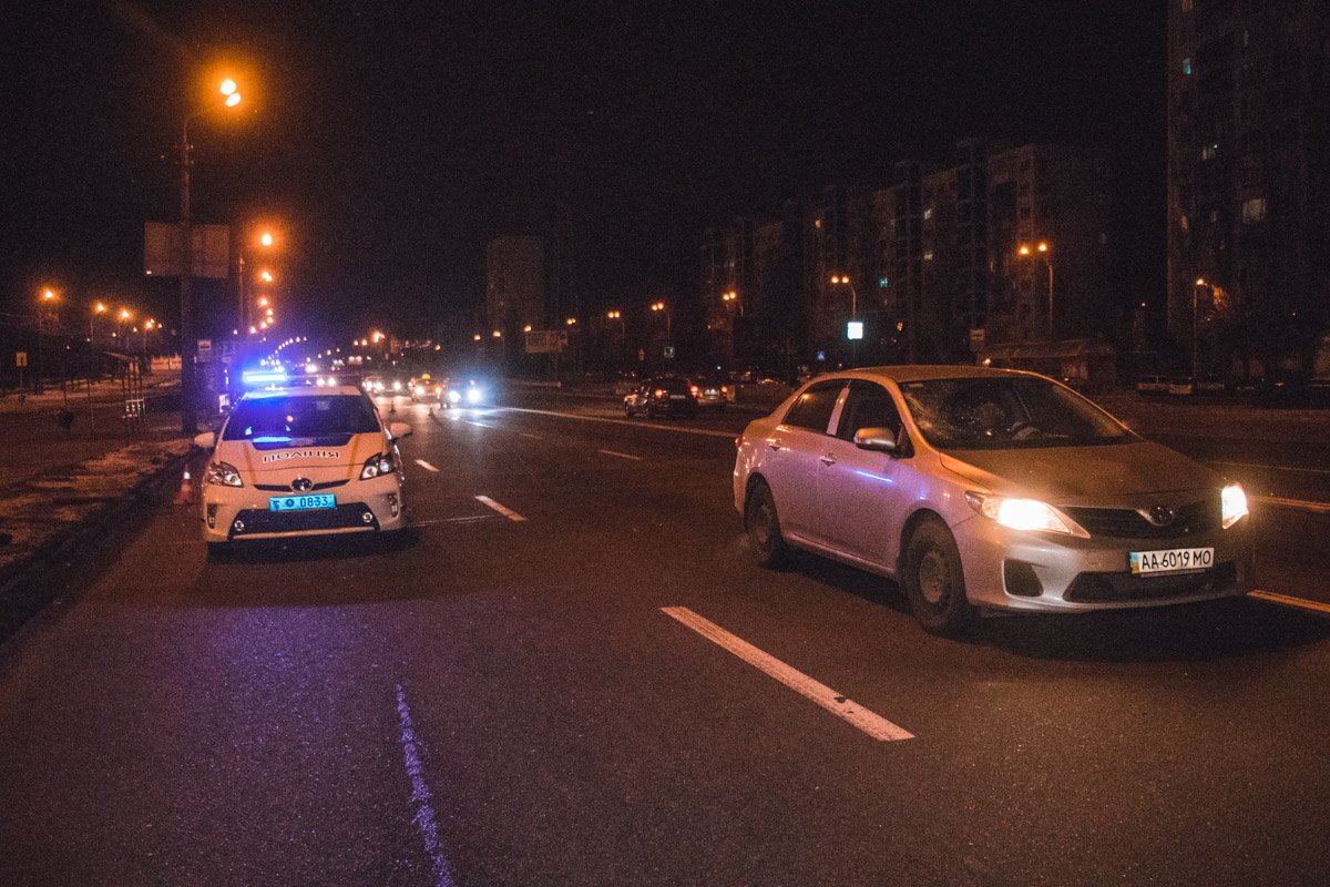 На месте работала патрульная полиция, медики и следственно-оперативная группа