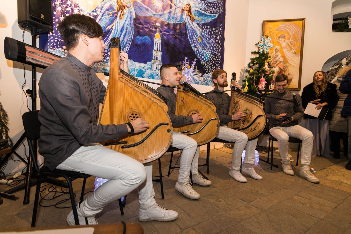 «Шпилясті кобзарі» создают атмосферу праздника